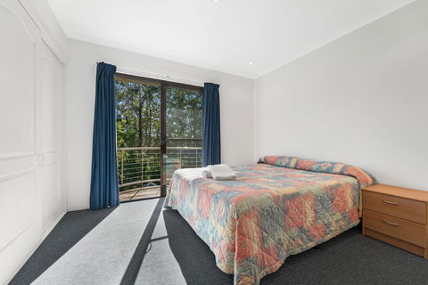 Avoca Beach Hotel - ACT Tourism 4