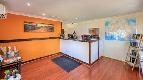 Cobar Caravan Park - ACT Tourism 4