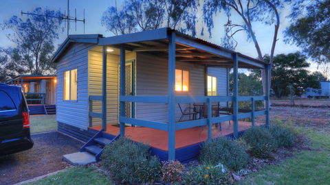 Cobar Caravan Park - ACT Tourism 0
