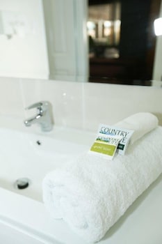 Amber Lodge Motel - ACT Tourism 2