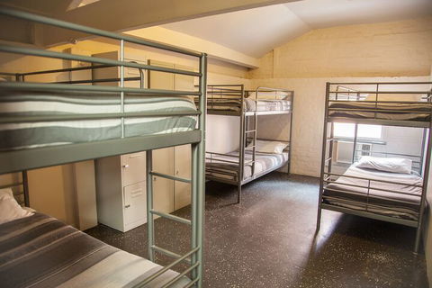 Fremantle Hostel - ACT Tourism 4