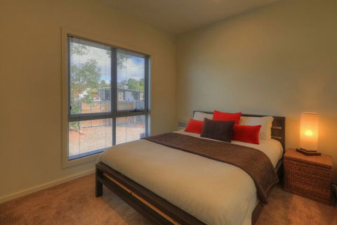 Fairwinds - Essentially Tas - ACT Tourism 1