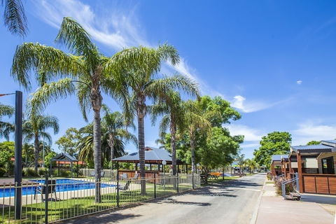 All Seasons Holiday Park - ACT Tourism 1