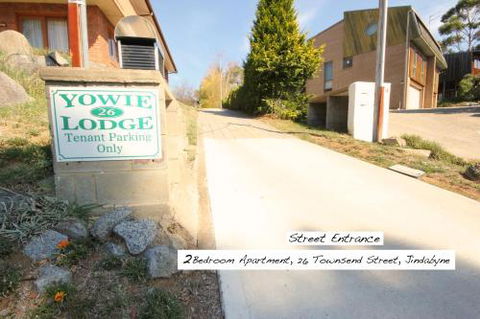 Full Circle Apartments - ACT Tourism 3