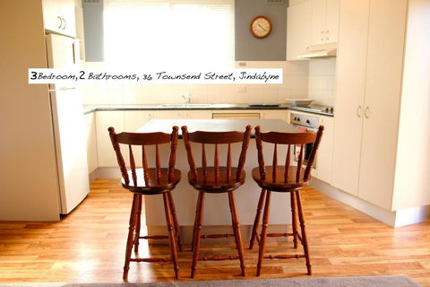 Full Circle Apartments - ACT Tourism 6