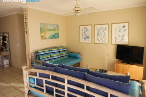 Cylinder Cove 1 - ACT Tourism 6