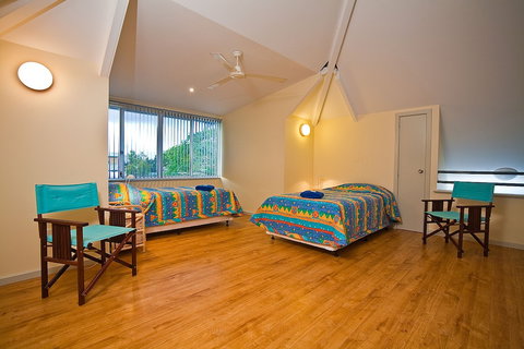 Osprey Holiday Village - ACT Tourism 4