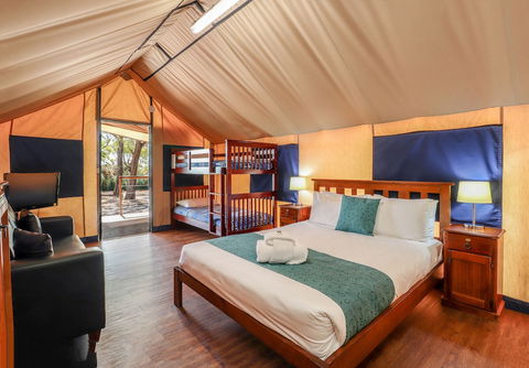 Amblin Holiday Park - ACT Tourism 6