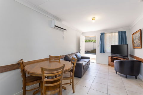 Apollo Lodge - ACT Tourism 4