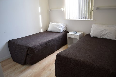 Glenelg Holiday Apartments- Corfu - ACT Tourism 0