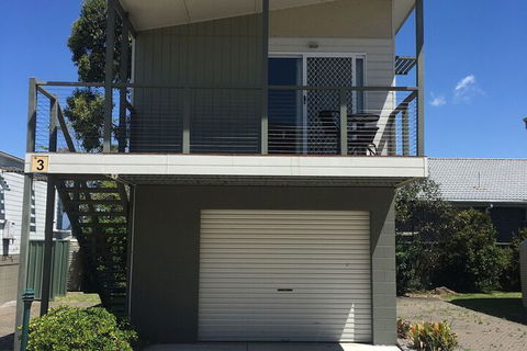 Jervis Bay Holiday Cabins - ACT Tourism 5
