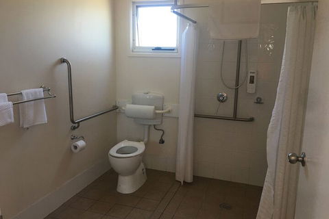 Jervis Bay Holiday Cabins - ACT Tourism 6