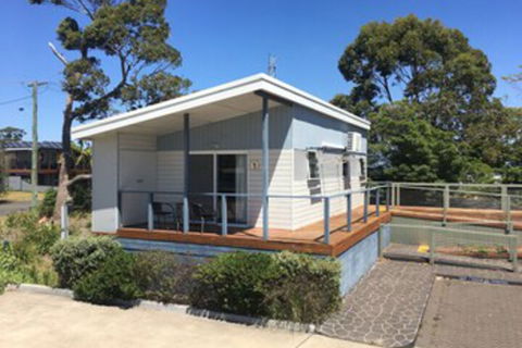 Jervis Bay Holiday Cabins - ACT Tourism 0