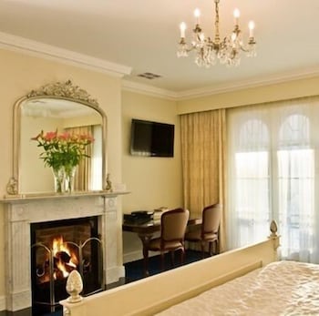 Freeman On Ford - ACT Tourism 4