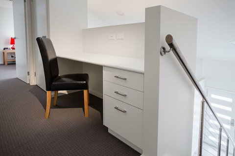 Wallsend Executive Apartments - ACT Tourism 4