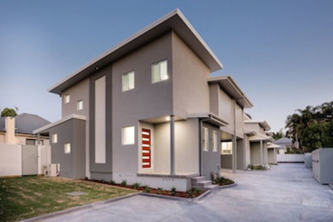 Wallsend Executive Apartments - ACT Tourism 0