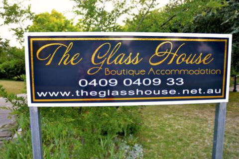 The Glasshouse Boutique Accommodation - ACT Tourism 0