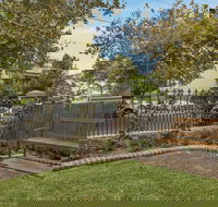 Dalziel Lodge - ACT Tourism