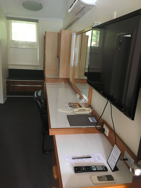 Waterview Gosford Motor Inn - ACT Tourism 3