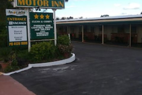 Avocado Motor Inn - ACT Tourism 0