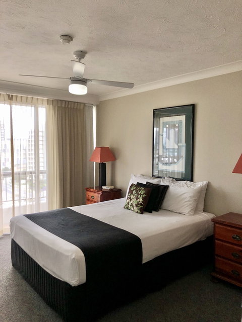 Bougainvillea Luxury Apartments - ACT Tourism 0