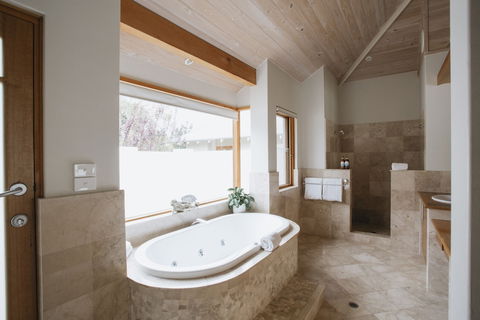 Yallingup Villas - ACT Tourism 4