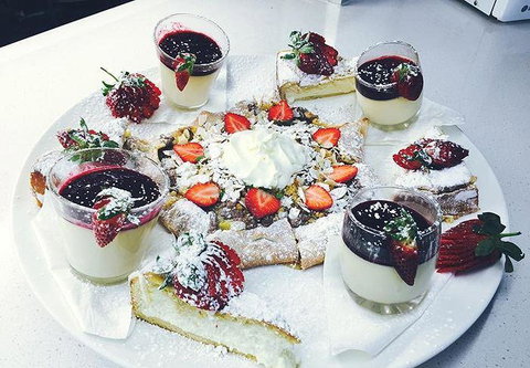 Terranova Bar Restaurant - ACT Tourism 15