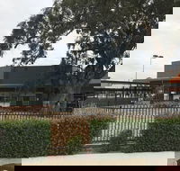Santos Cafe And Bar - ACT Tourism