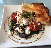 Lake Cafe and Deck - ACT Tourism