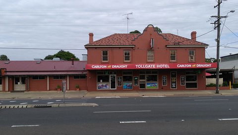 Tollgate Hotel - ACT Tourism 0