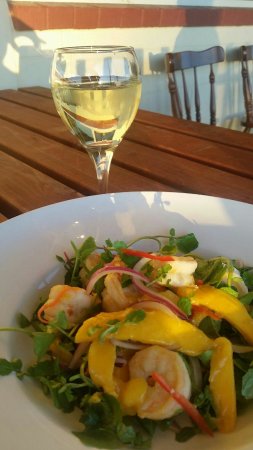 Hayloft Restaurant At JE Resort - ACT Tourism 0