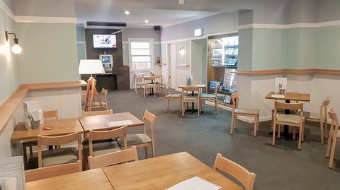 Australian Hotel Yass Bistro - ACT Tourism 0