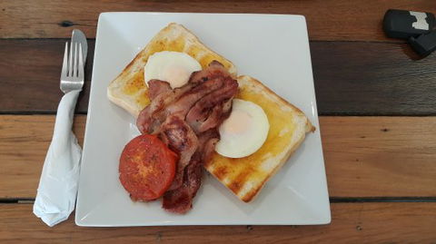 Sisterellea's Cafe - ACT Tourism 0