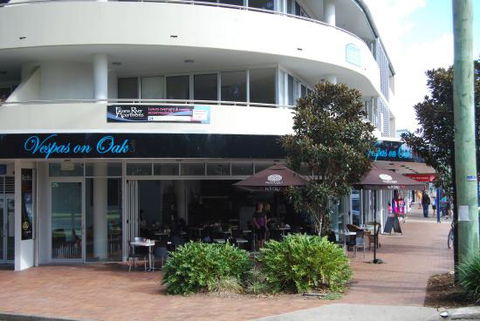 Vespas On Oak - ACT Tourism 0