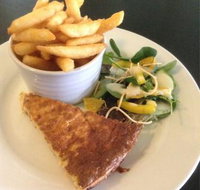 Betty's On Broadway - ACT Tourism