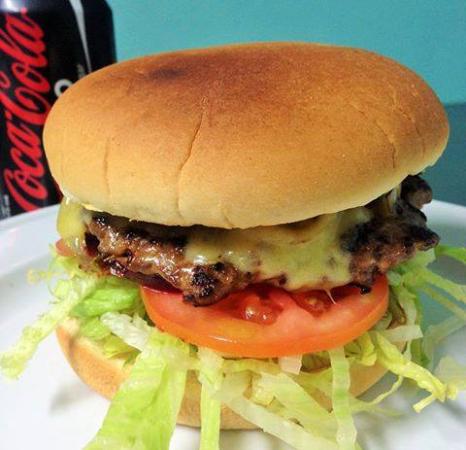 Leeton Tourist Supermarket - ACT Tourism 0