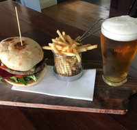 The White Hart Hotel - ACT Tourism