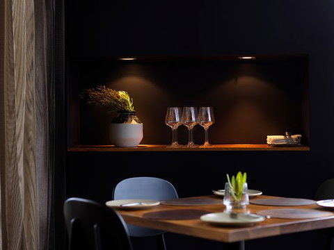 Aubergine - ACT Tourism 0