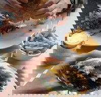 Two Hands - ACT Tourism