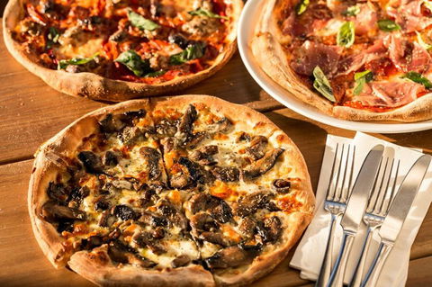 Piccolo Pizza - Camp Hill - ACT Tourism 0