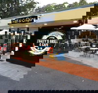 Salty's Grill  Cafe - ACT Tourism