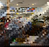 Debonair's Cafe - ACT Tourism