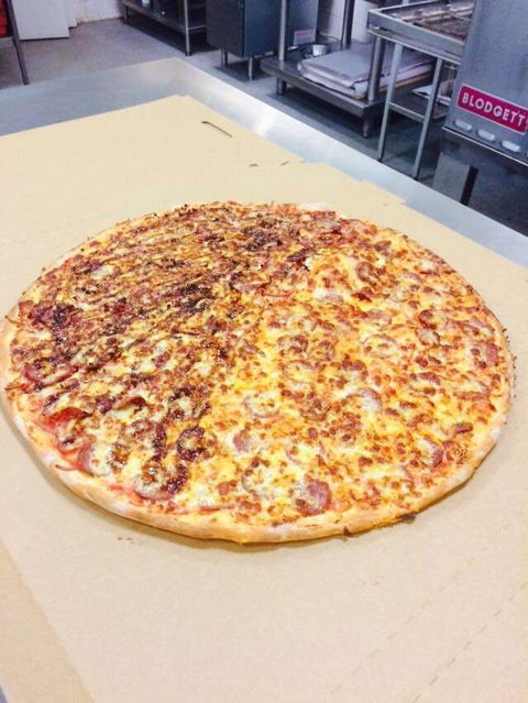 Rocky's Pizza - ACT Tourism 0