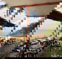 Enzo's On The Beach - ACT Tourism