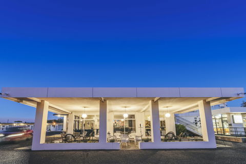The Peacock Room And Bela Vista Bar - ACT Tourism 1