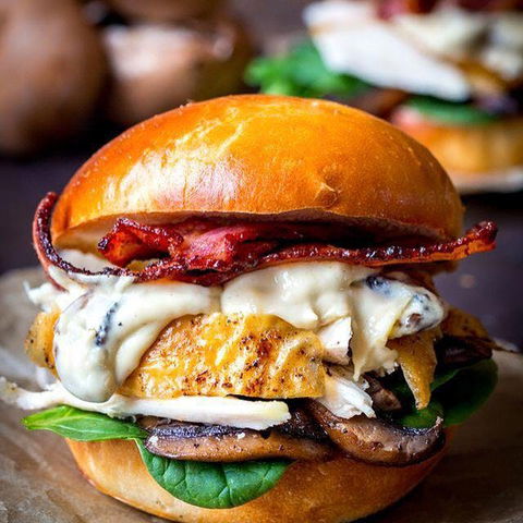 Boom Boom Burgers - Surfers Paradise - ACT Tourism 0
