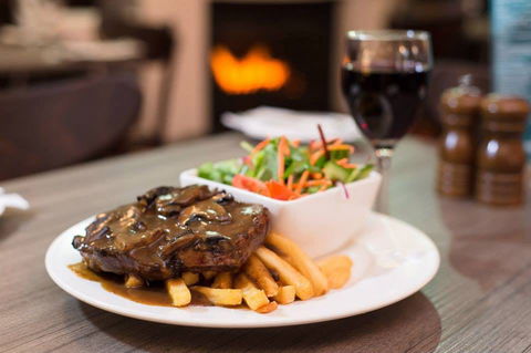 Kalamunda Hotel - Kalamunda - ACT Tourism 0