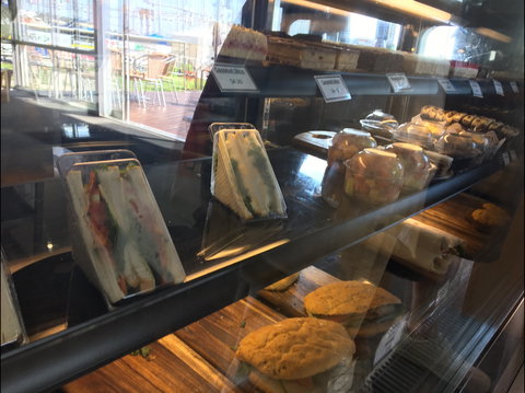 Marina View Cafe - ACT Tourism 1