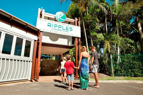 Ripples Licensed Cafe - ACT Tourism 1
