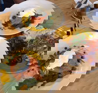 Artezen Espresso Bar - ACT Tourism